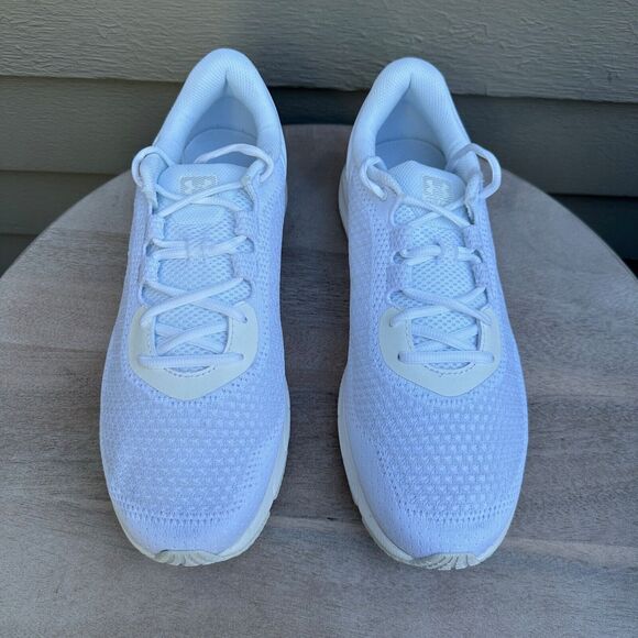 Under Armour Hovr Intake 6 Mens Sneakers Size 10 White Running 3026134-101 New - Picture 2 of 14